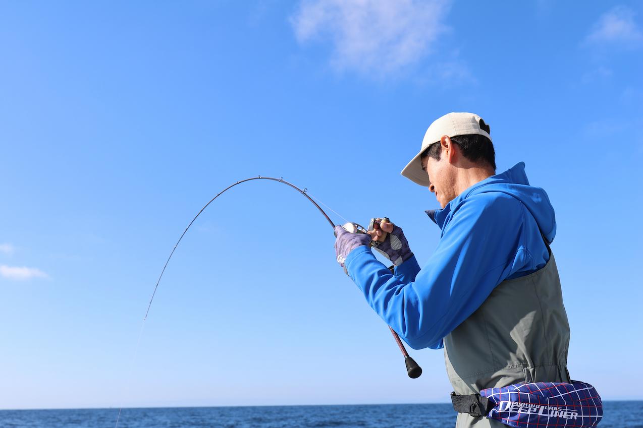 Jigging for Red Seabass in the Middle and Deep SeaTackle selection by  expert angler Yasuo Nishimoto