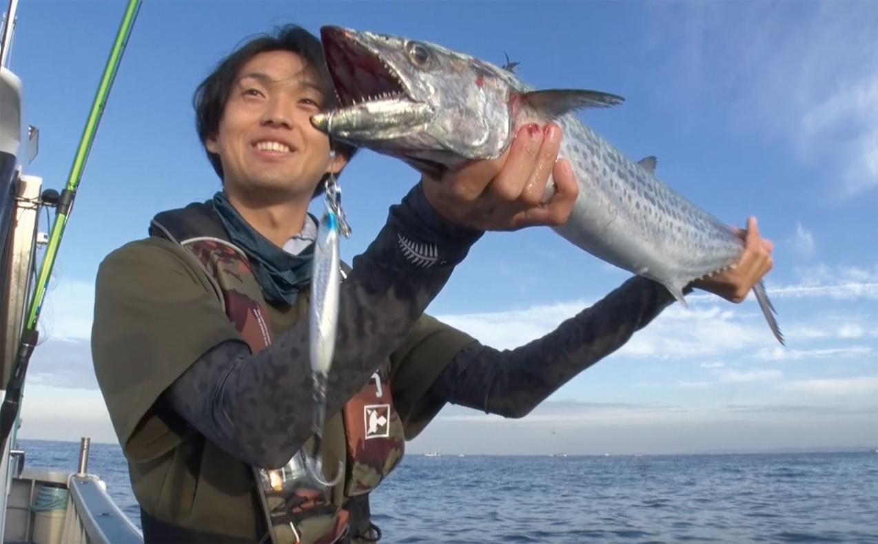 Using different jigs to capture the targets Jigging off Irago, Aichi  Prefecture